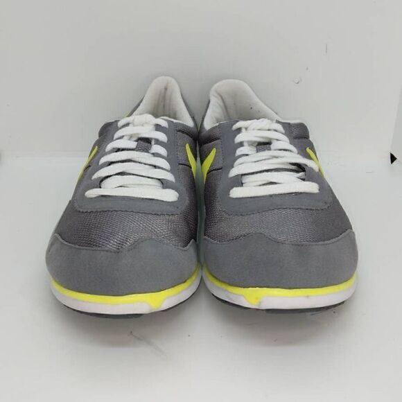 Nike Victoria NM Women's Pre-owned Two Tone Gray/Yellow Running Sneakers- sz. 11 - Picture 2 of 6
